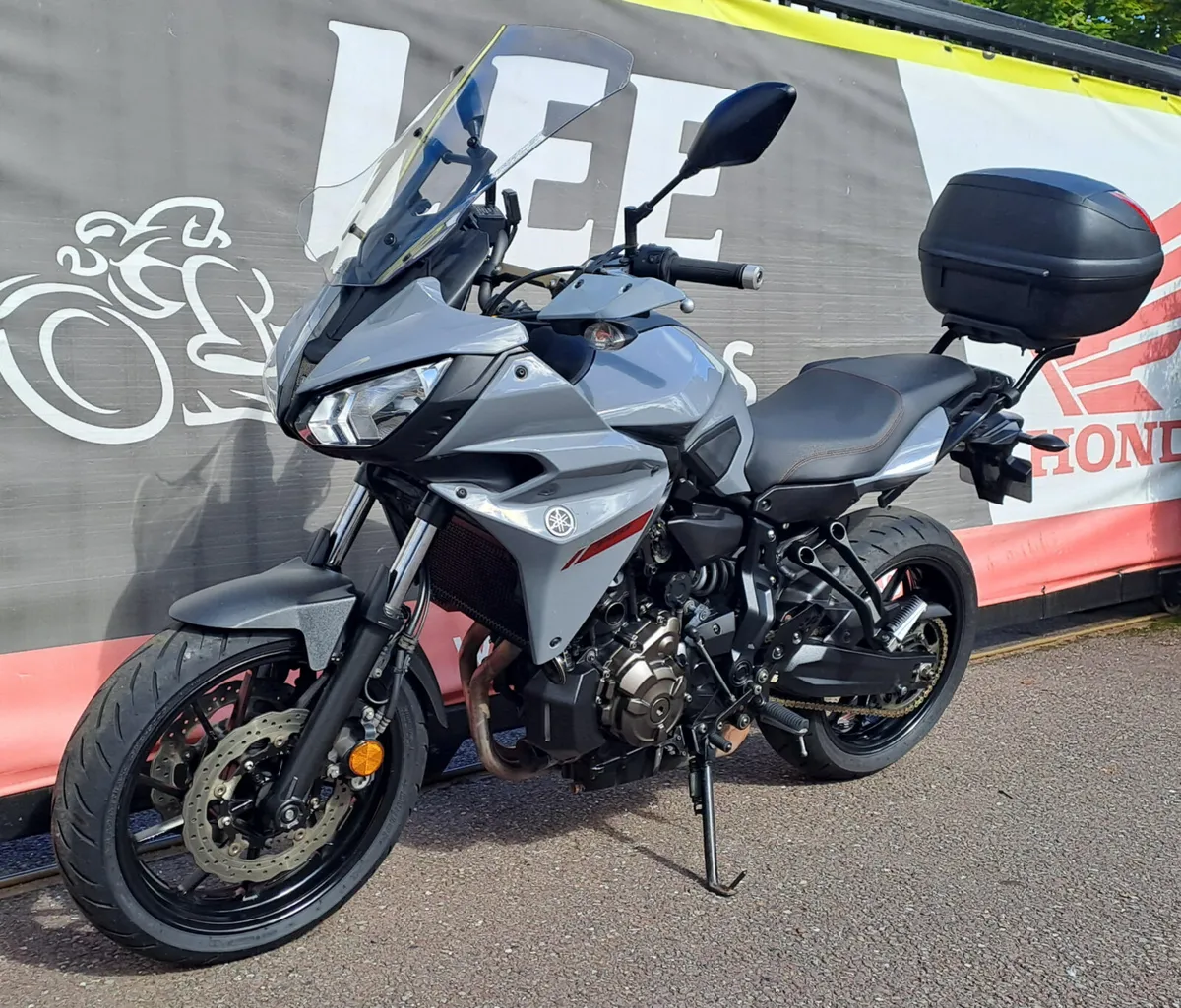 2019 YAMAHA MT-07 TRACER - Image 4