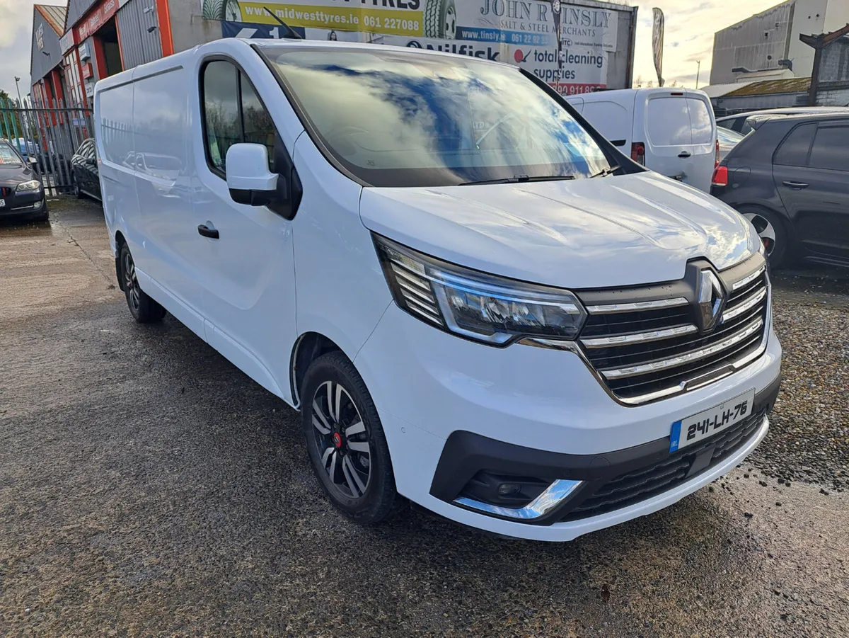 Renault Trafic 2024 Red edition NO VAT - Image 1
