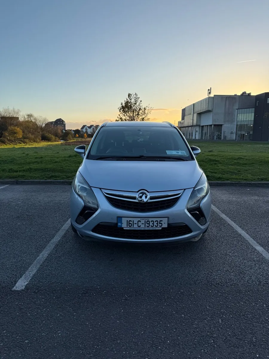 Vauxhall Zafira 2016 , low mileage, NCT and TAX - Image 2