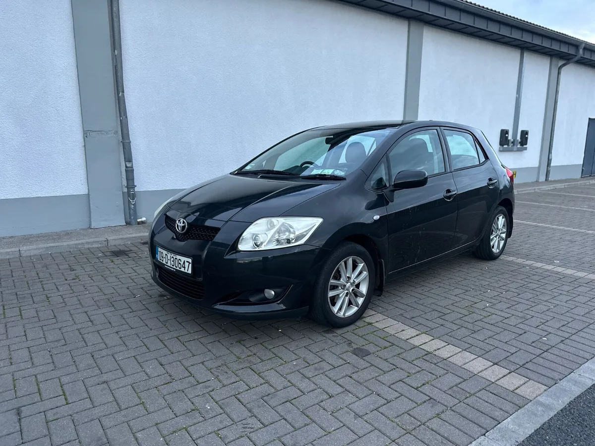 Toyota Auris 2009 1.3 petrol. Tax12/25 nct - Image 2