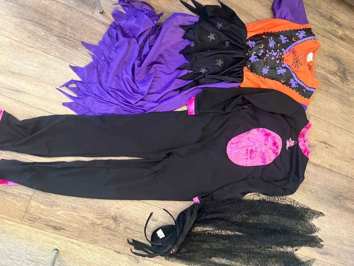 Halloween costumes - Image 2