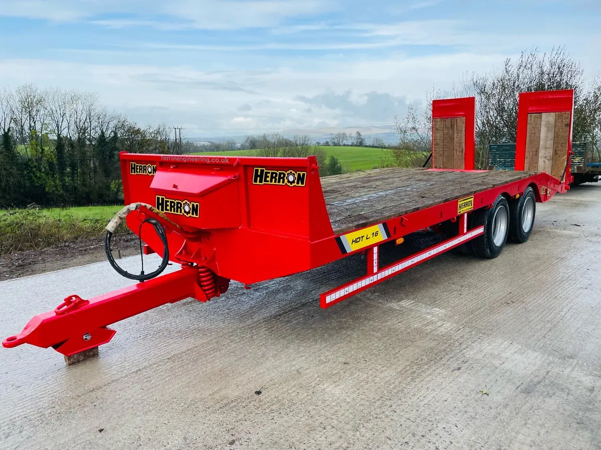 Herron low loader - Image 4