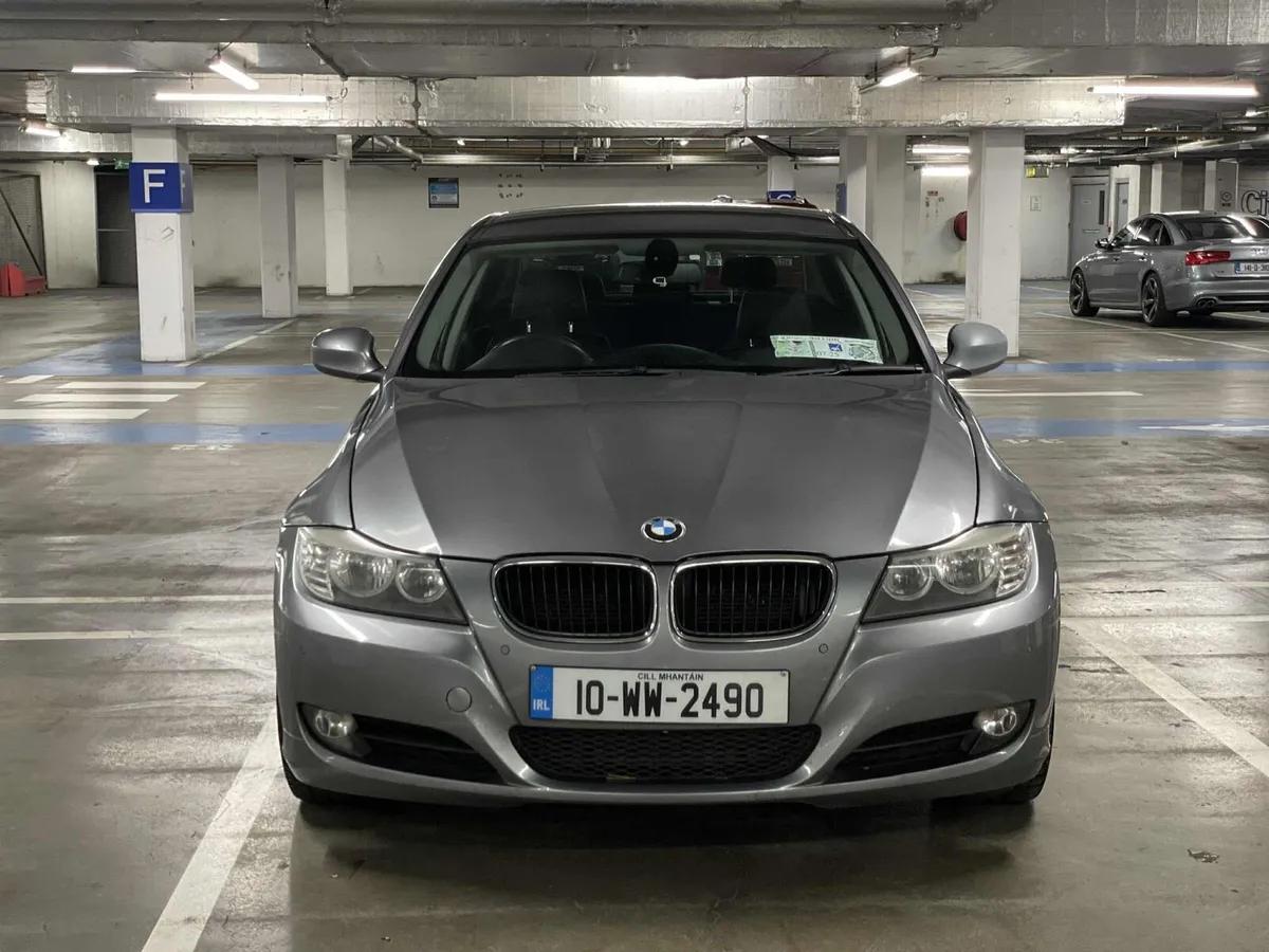 Bmw 320D 2010 Business edition low KM - Image 2