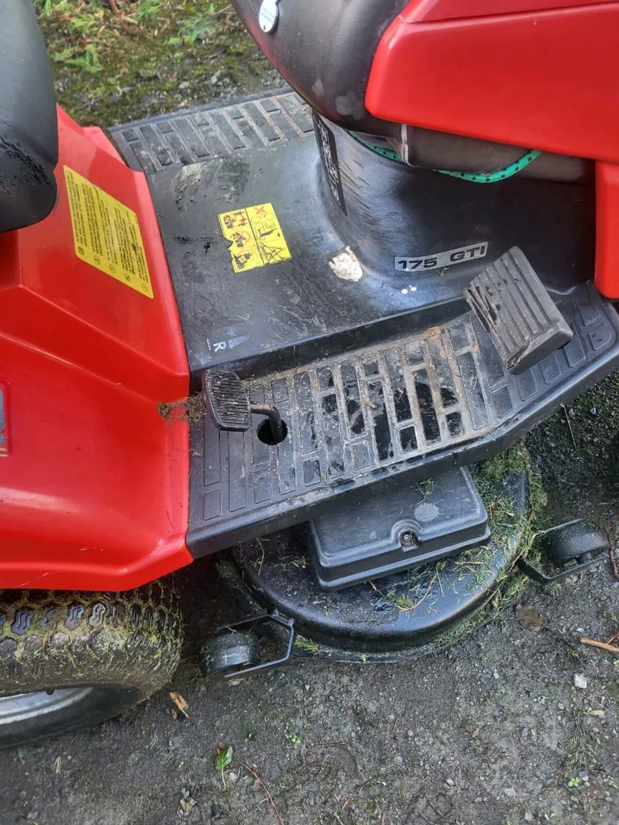 Ride on mower - Image 2