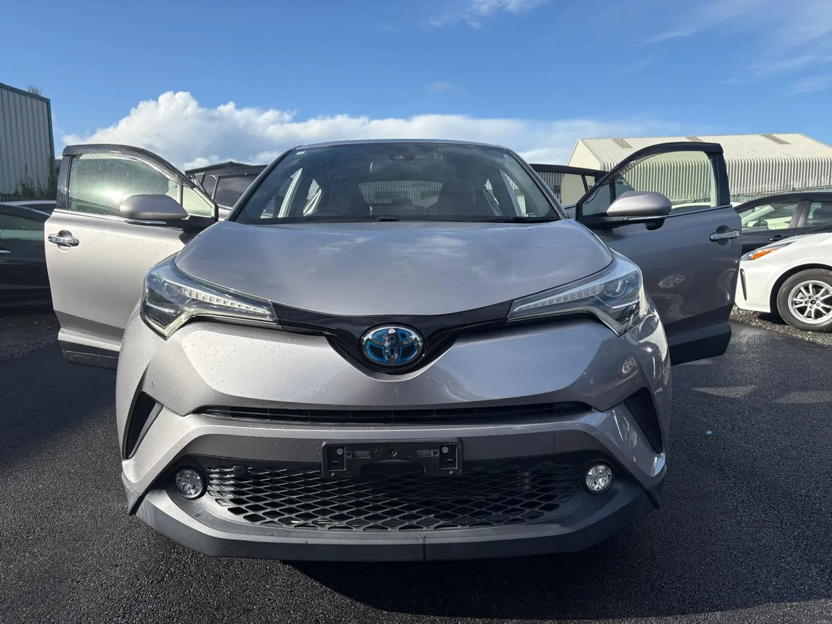 2018 Toyota C-HR HYBRID AUTOMATIC LEATHER INTERIOR - Image 2