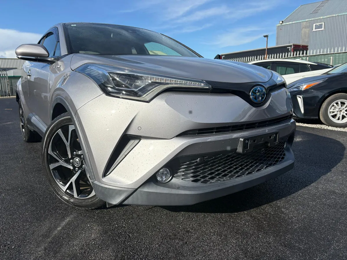 2018 Toyota C-HR HYBRID AUTOMATIC LEATHER INTERIOR - Image 3