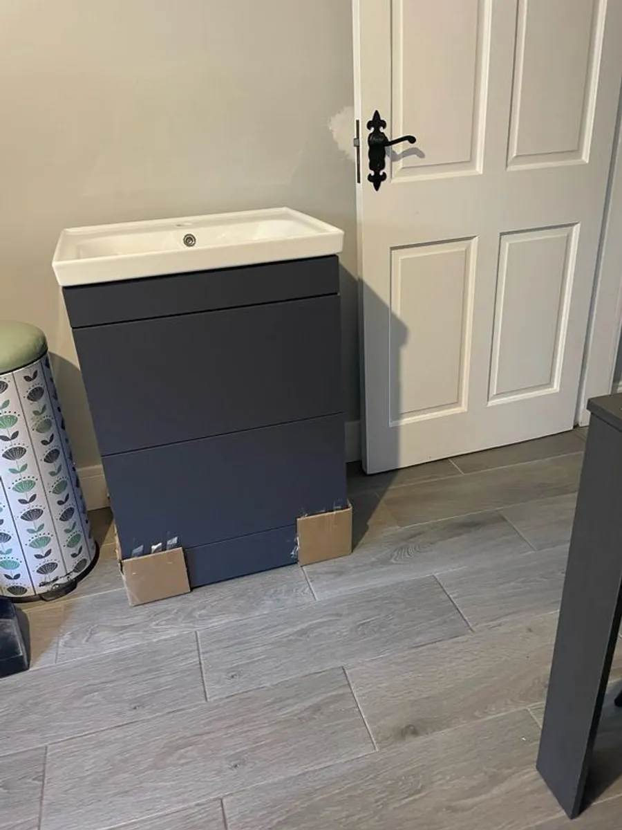 bathroom vanity - Image 2