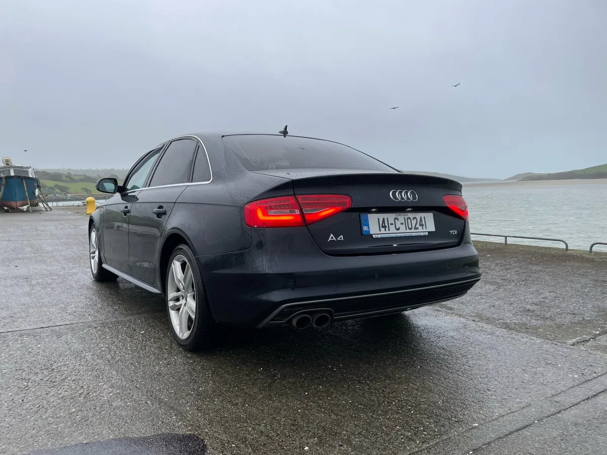 Audi A4 Genuine S line all extras SATNAV - Image 4