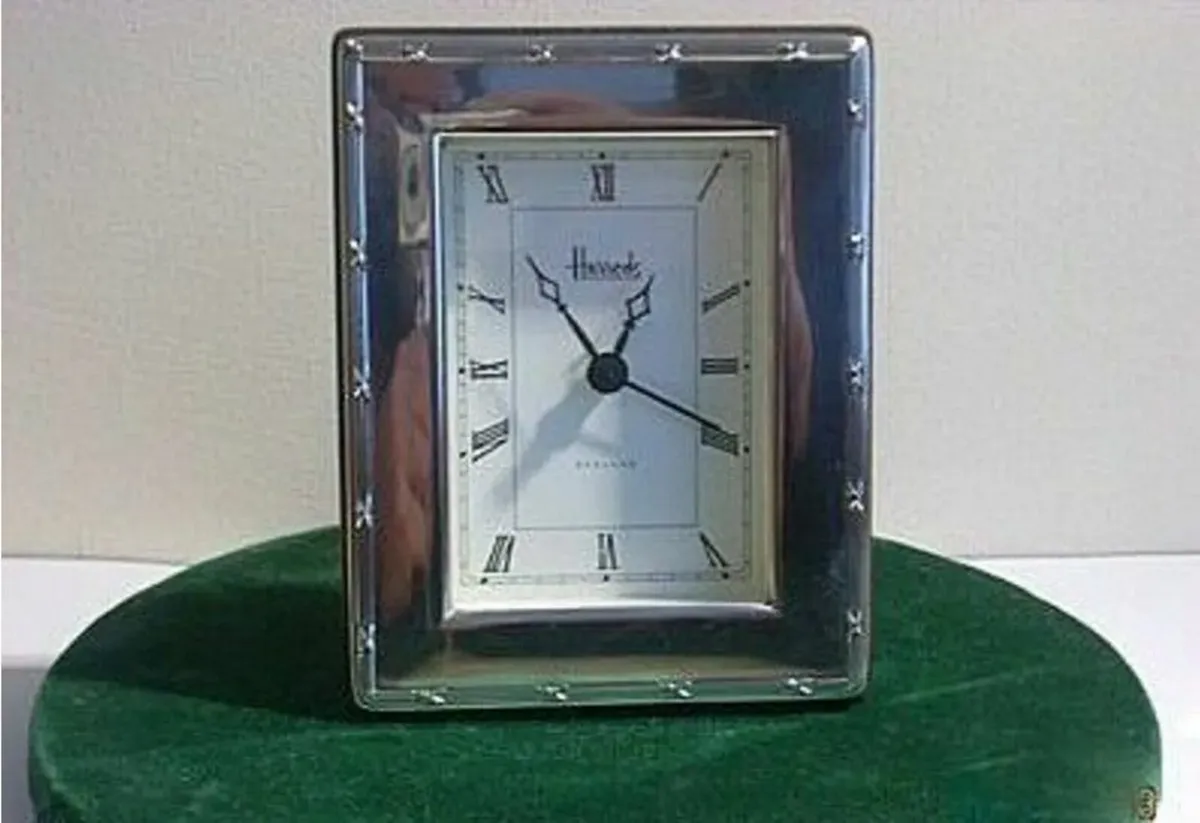 Vintage Harrods Silver Desk Clock - Image 4