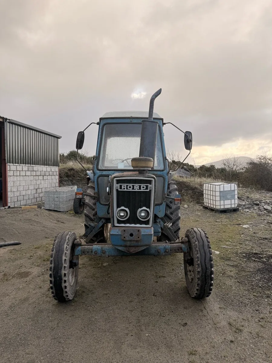 Ford 7600 - Image 2