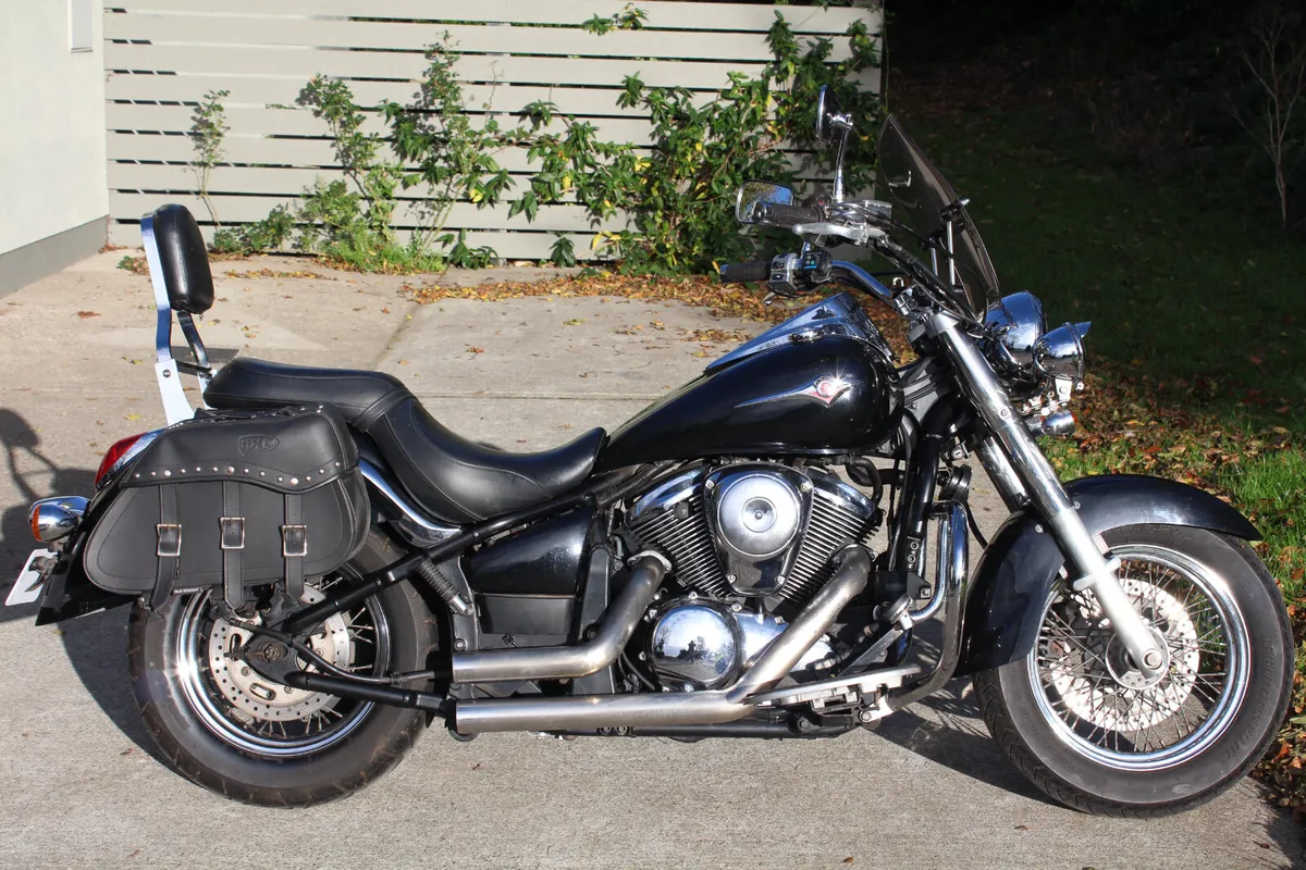Kawasaki Vulcan 900 Classic - Image 1