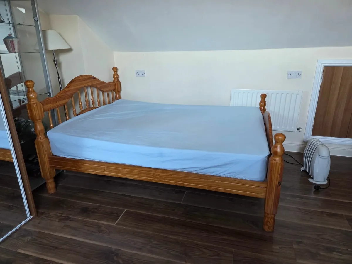 Double Bed With Mattress - Image 3
