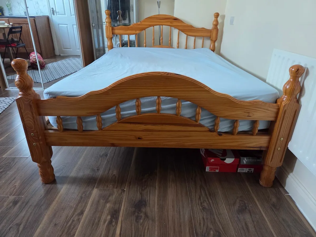 Double Bed With Mattress - Image 4