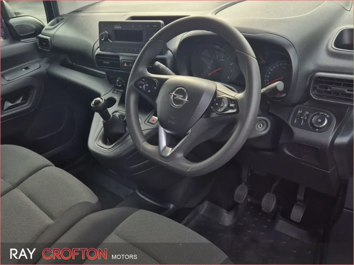 Opel Combo 1.5 Turbo D 100PS VAT - Image 3