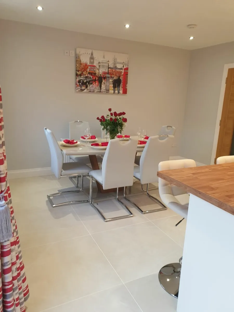 **NEW** Contemporary Dining Set Table & 6  Chairs - Image 3