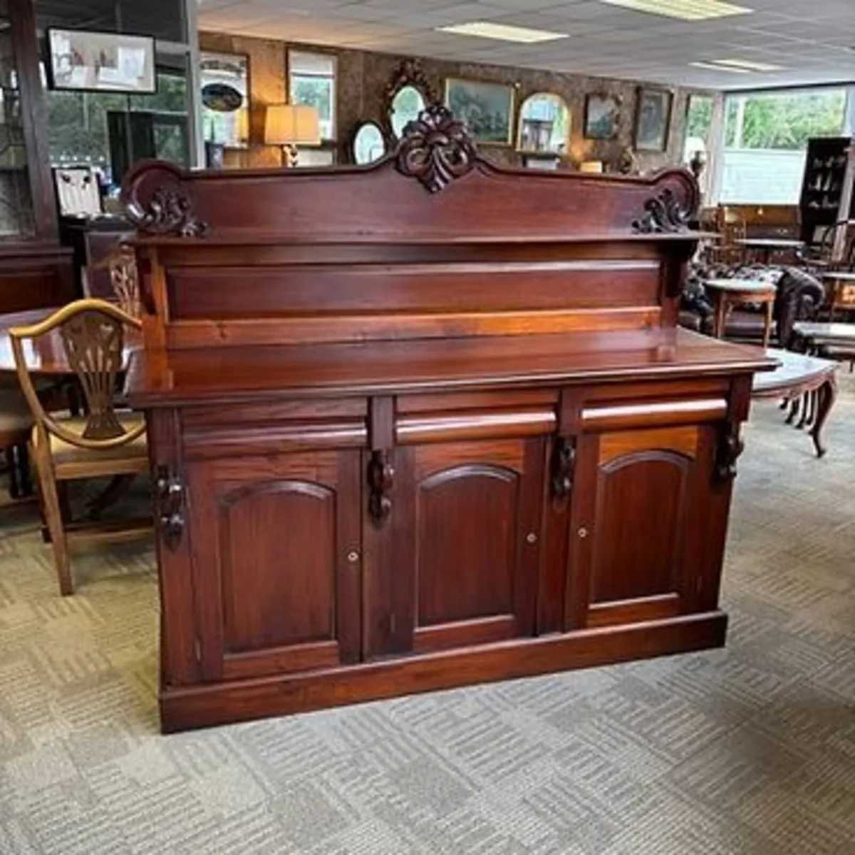 Beautiful mahogany 3 door chiffonier sideboard