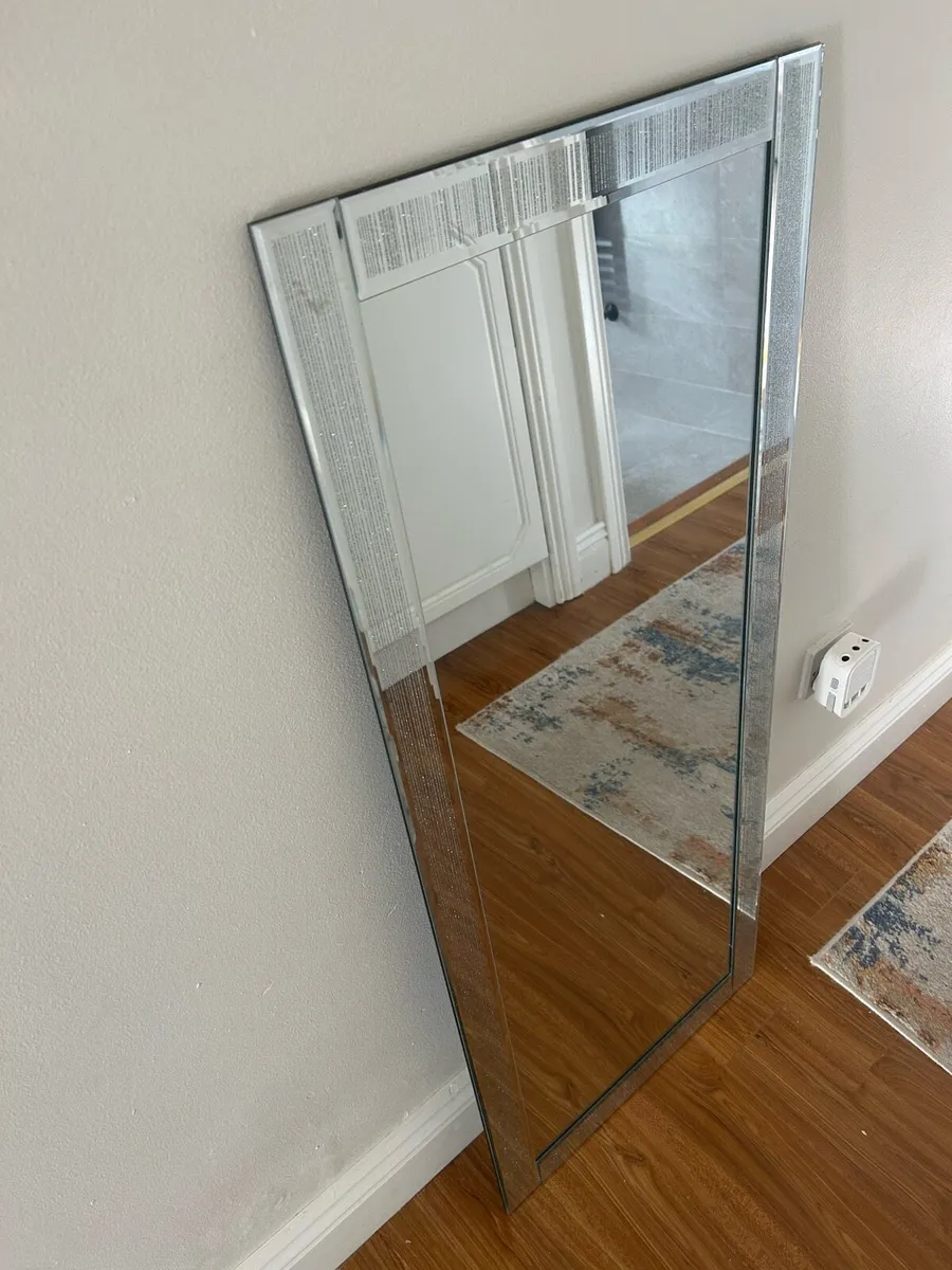 Mirror - Image 1