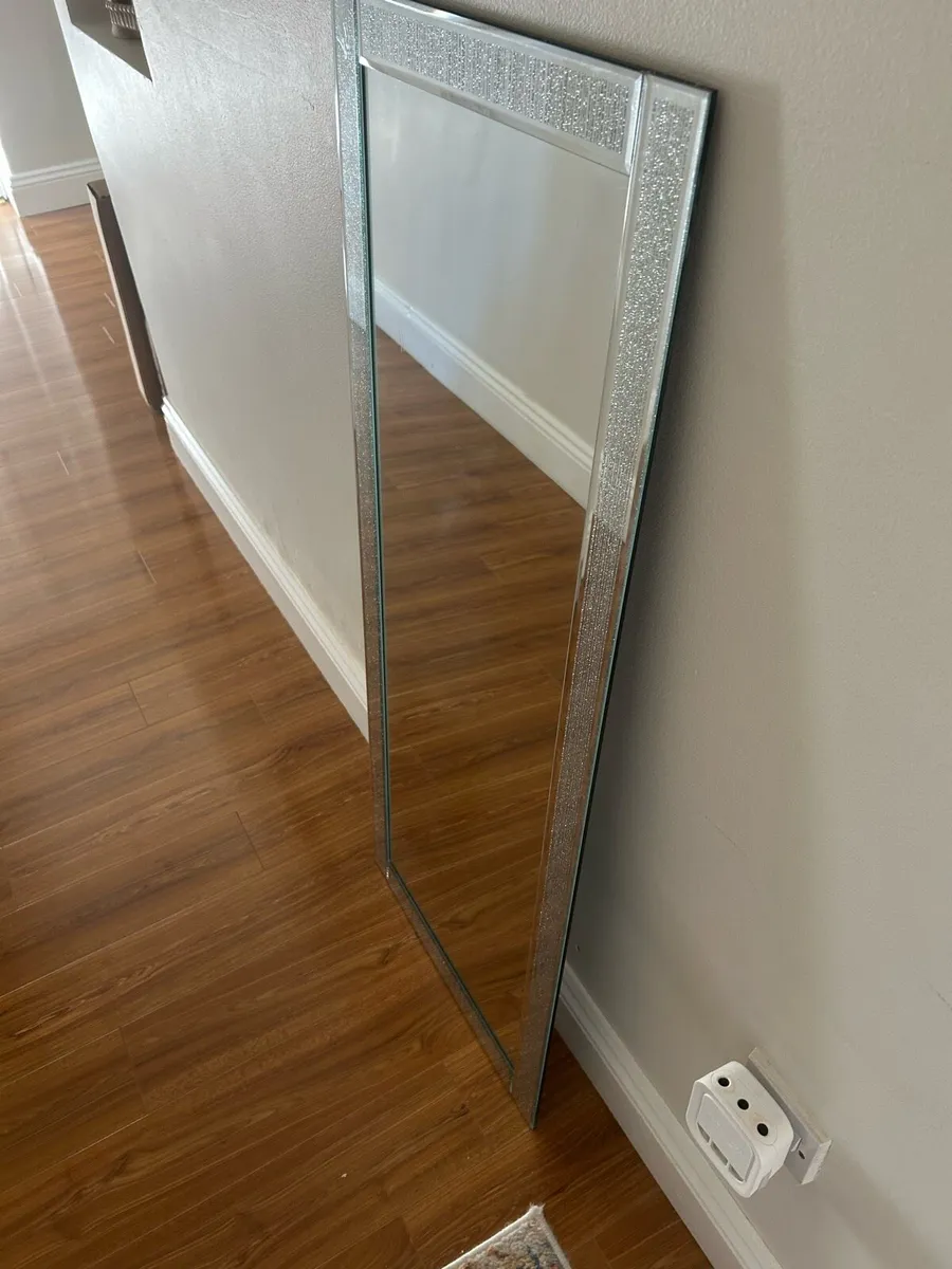 Mirror - Image 4