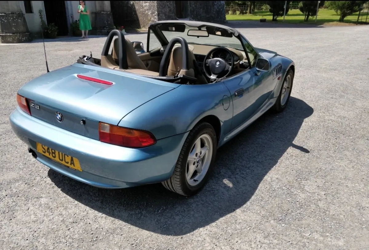 BMW Z3 1998 - Image 2