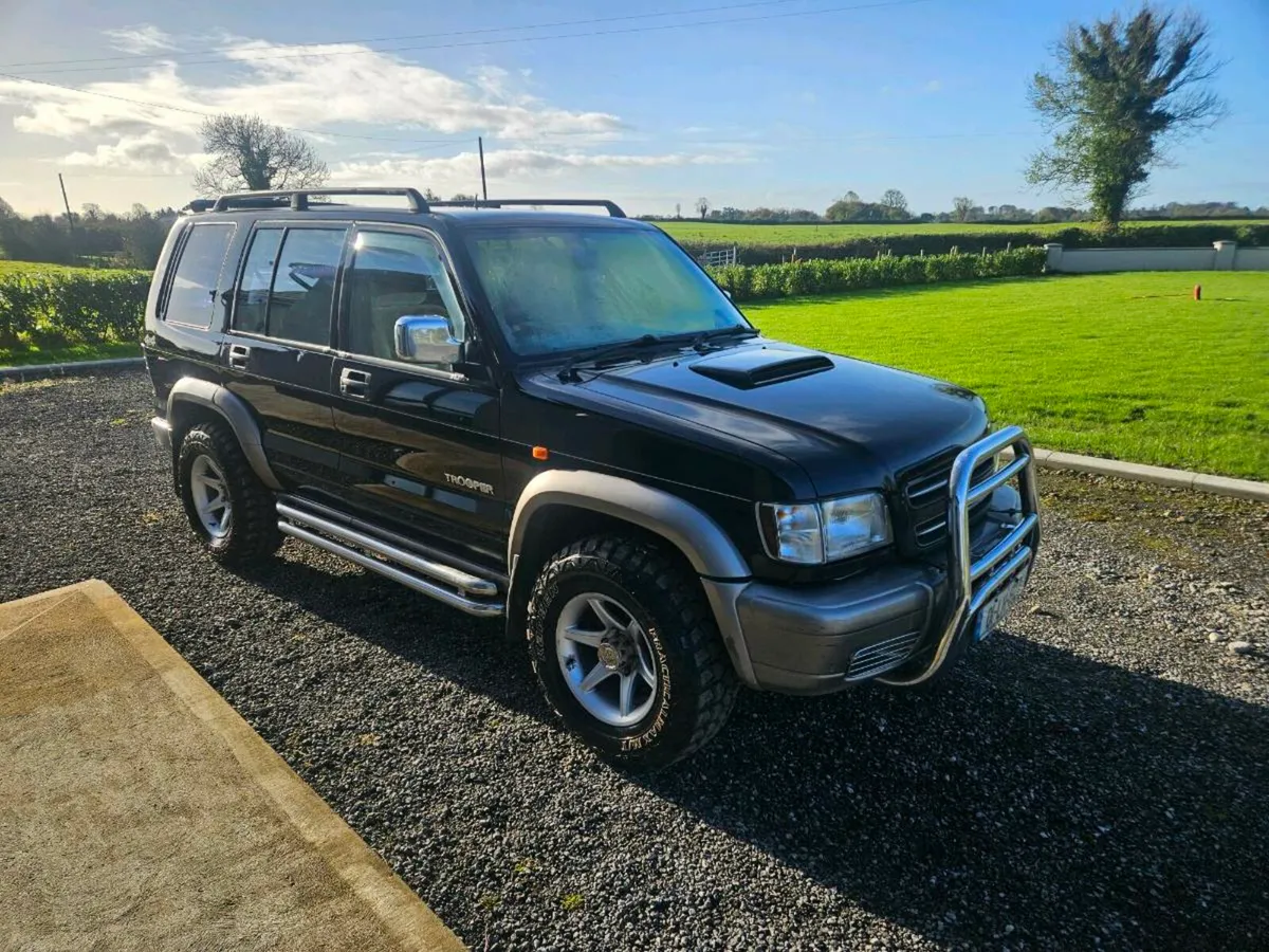 Isuzu trooper crew cab - Image 1
