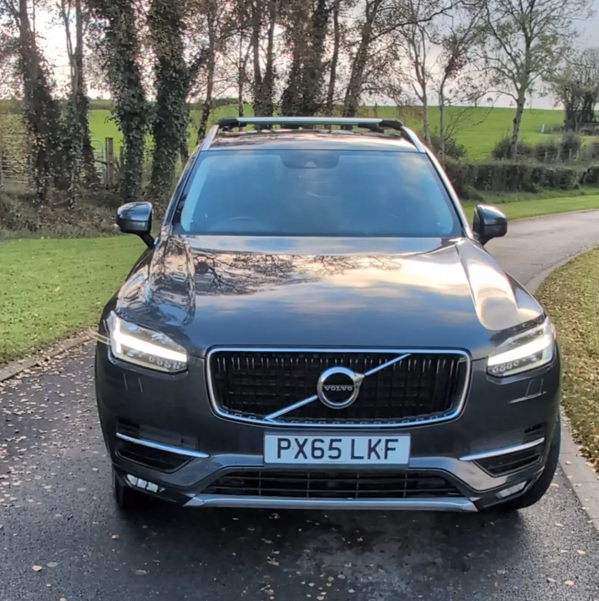 Volvo XC90 - Image 1