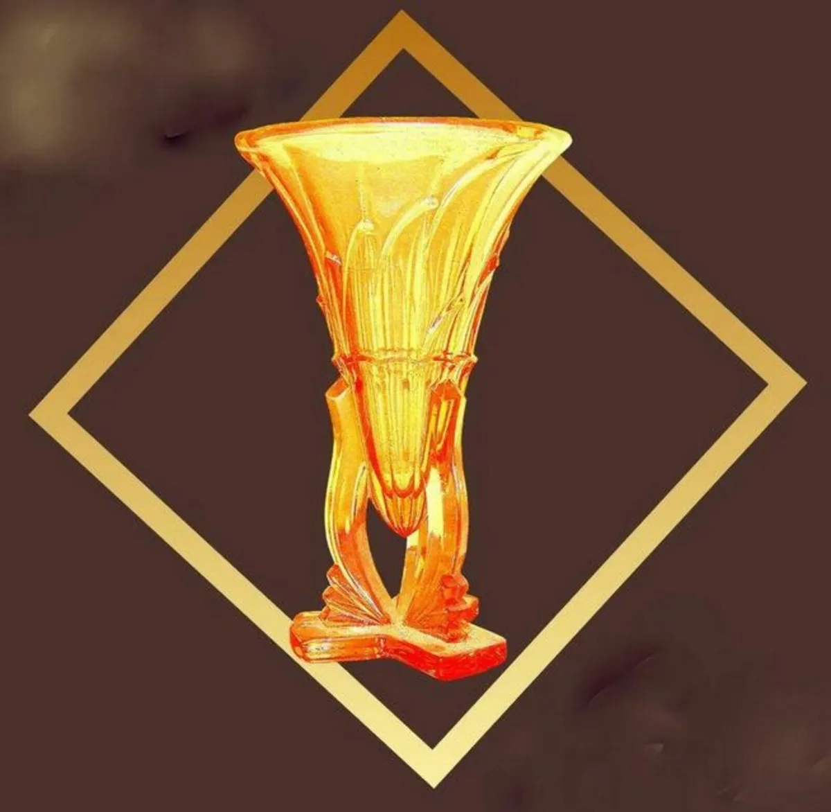 Vintage Art Deco 'Rocket' Style Pink Vase - Image 1