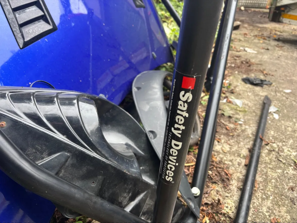 Bonnet ,   wheel Arch ,  roller cage , steering - Image 1