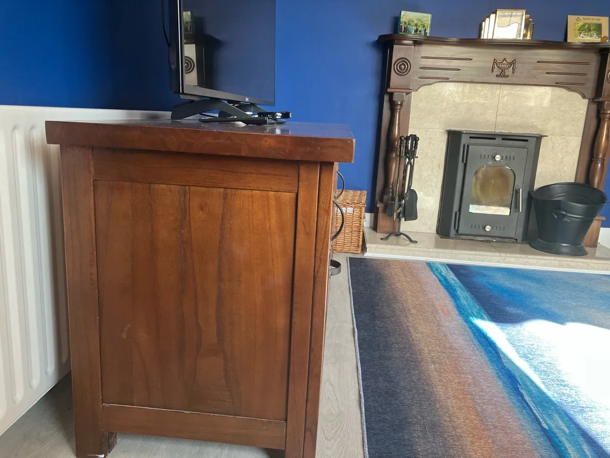 TV Console Table - Image 2