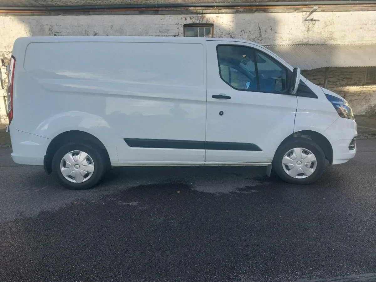 Ford Transit Custom - Image 1