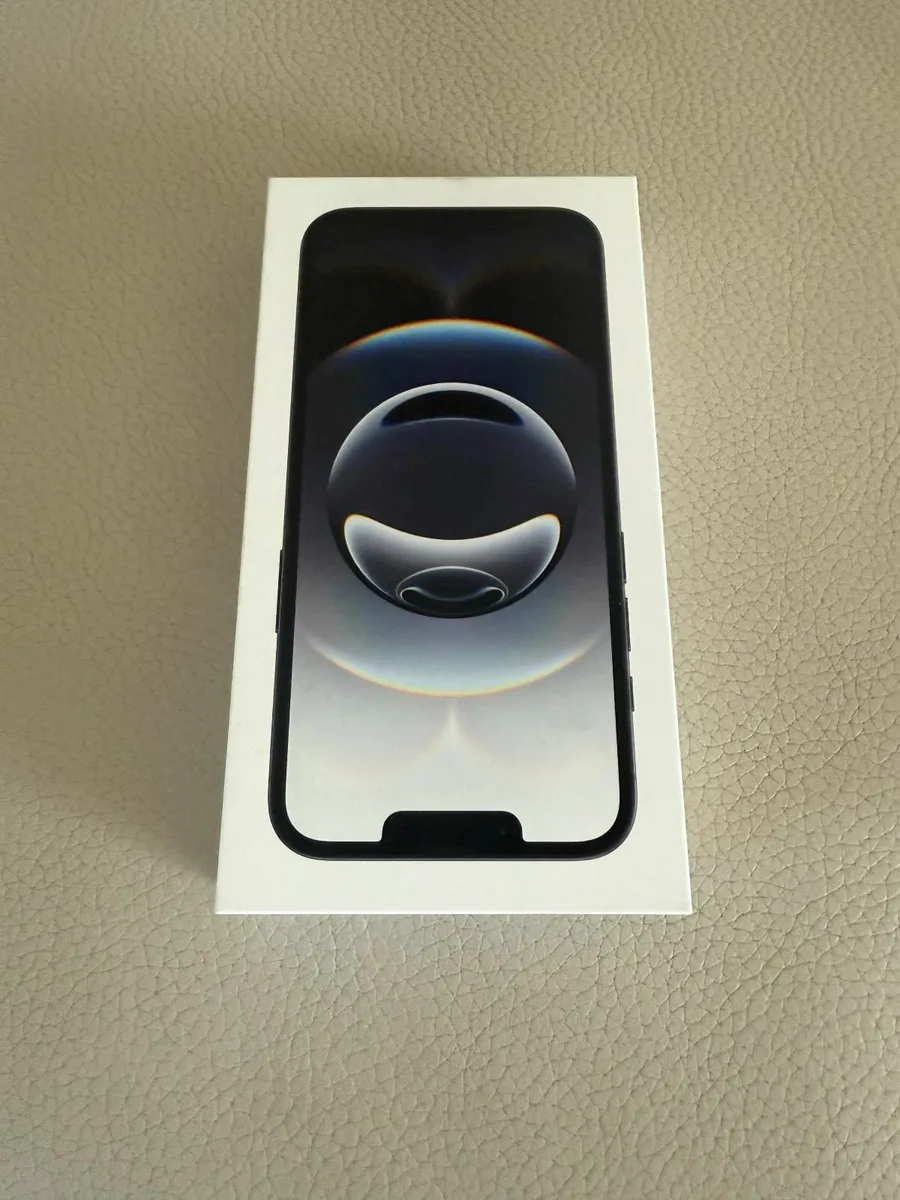 iPhone 16e 128GB THREE network - Image 1