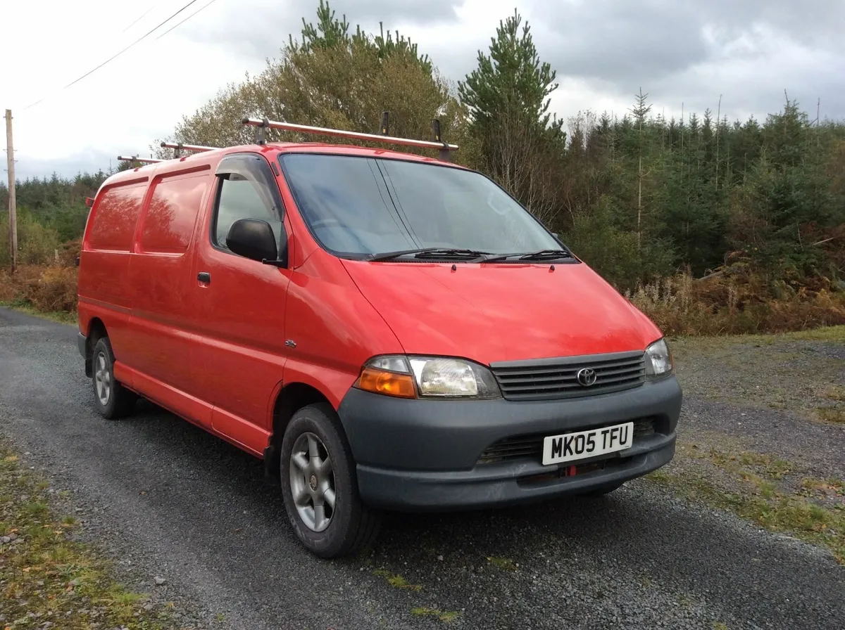 Toyota HiAce 2005 - Image 1