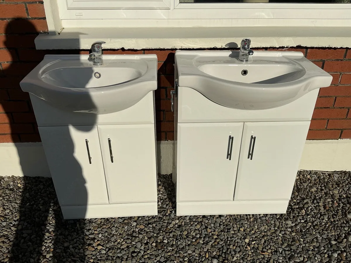 Sink unit - Image 1