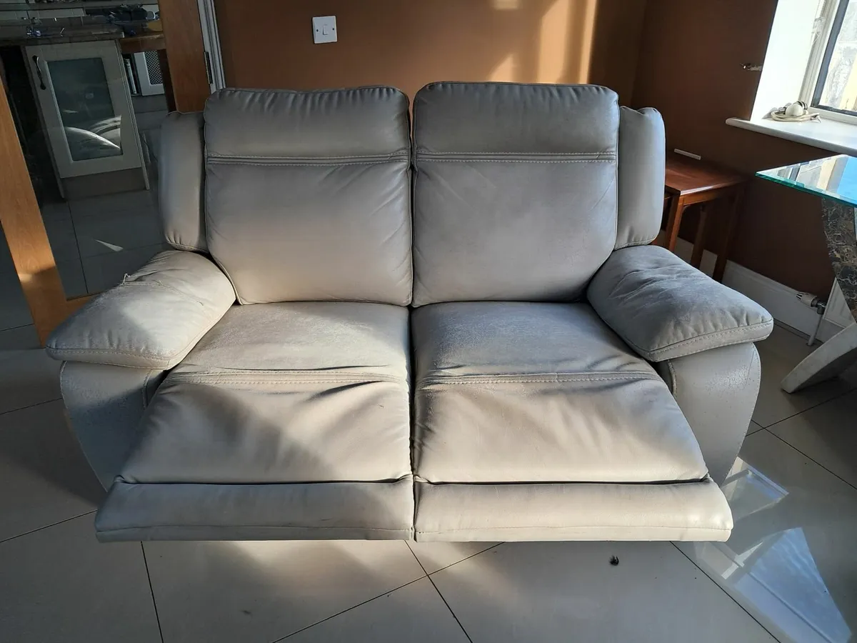 2 seater couch - Image 2