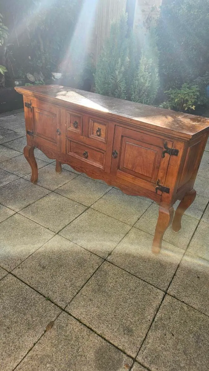 Wooden cabinet - Image 1