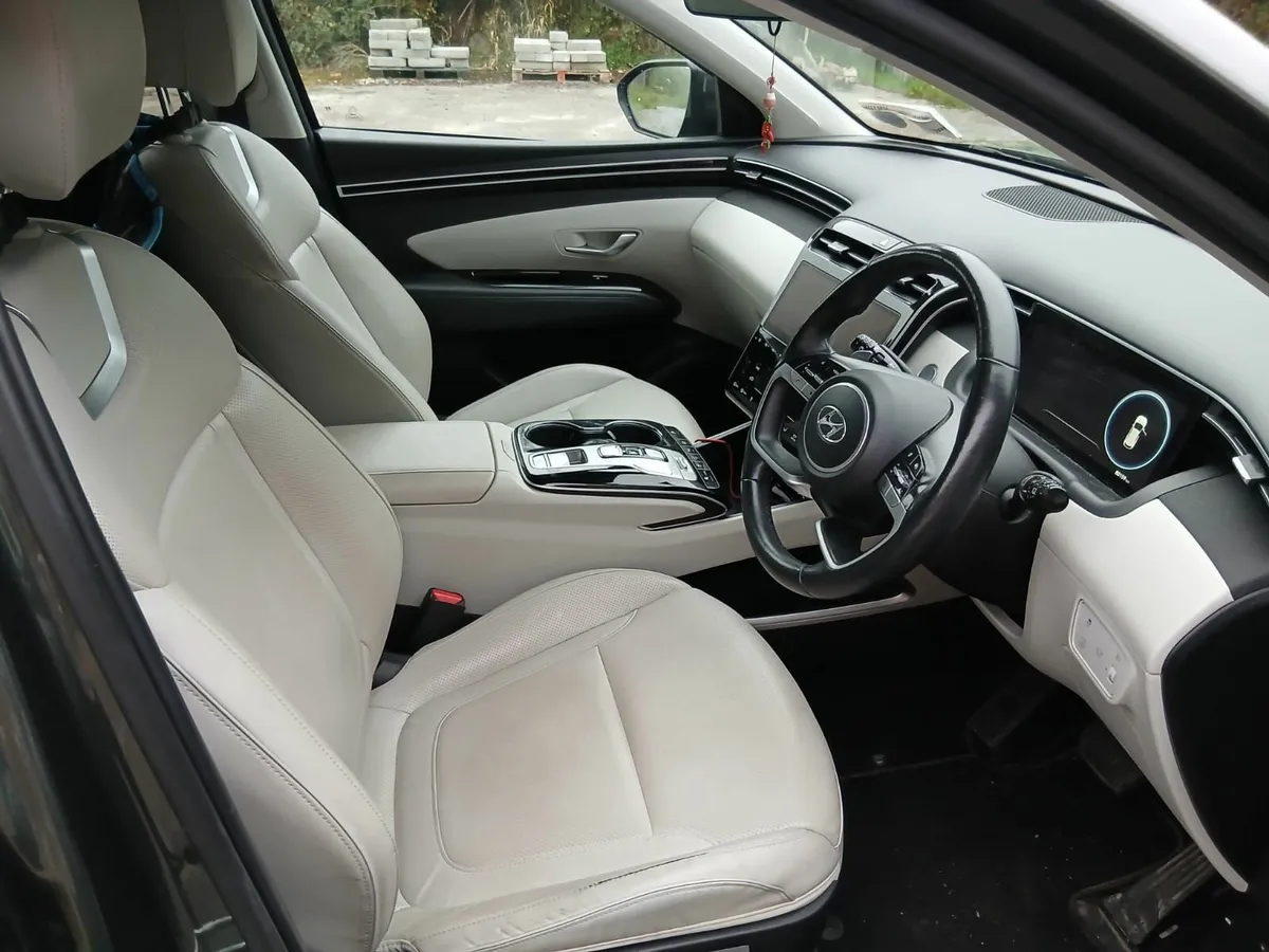 Hyundai Tucson2022 Executive plus hybrid(top spec) - Image 2
