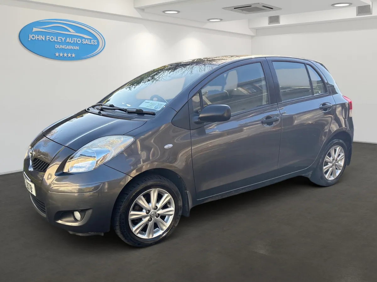 2011-Toyota Yaris 1.0-Sport -5 door - Image 2