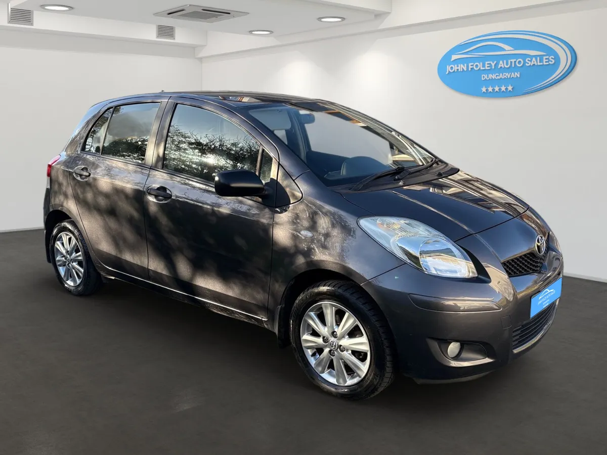 2011-Toyota Yaris 1.0-Sport -5 door - Image 3