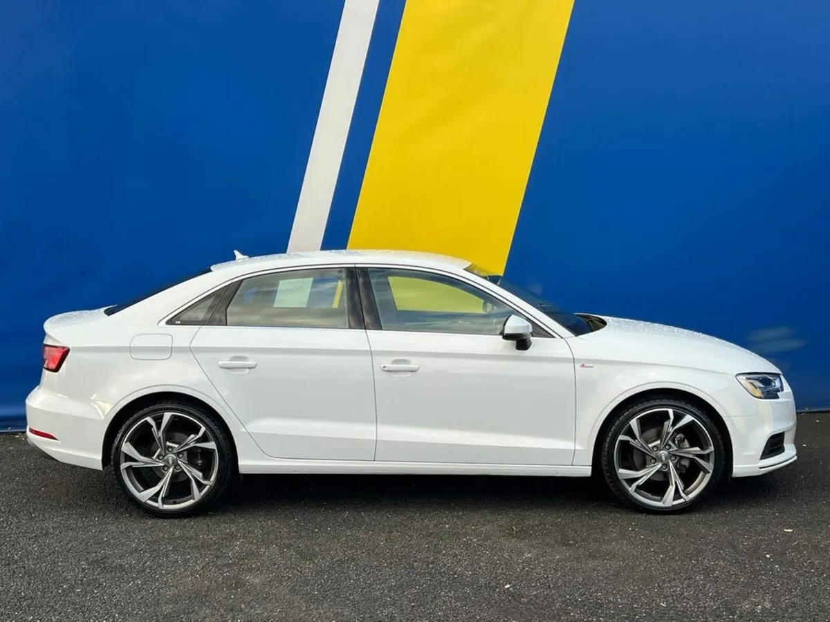 Audi A3 S-LINE PACK 1.4 TFSI AUTO // VERY LOW MILE - Image 2