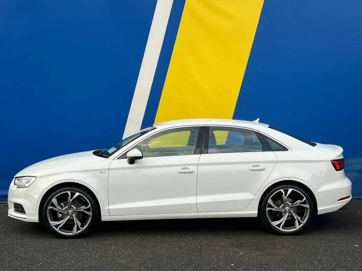 Audi A3 S-LINE PACK 1.4 TFSI AUTO // VERY LOW MILE - Image 3