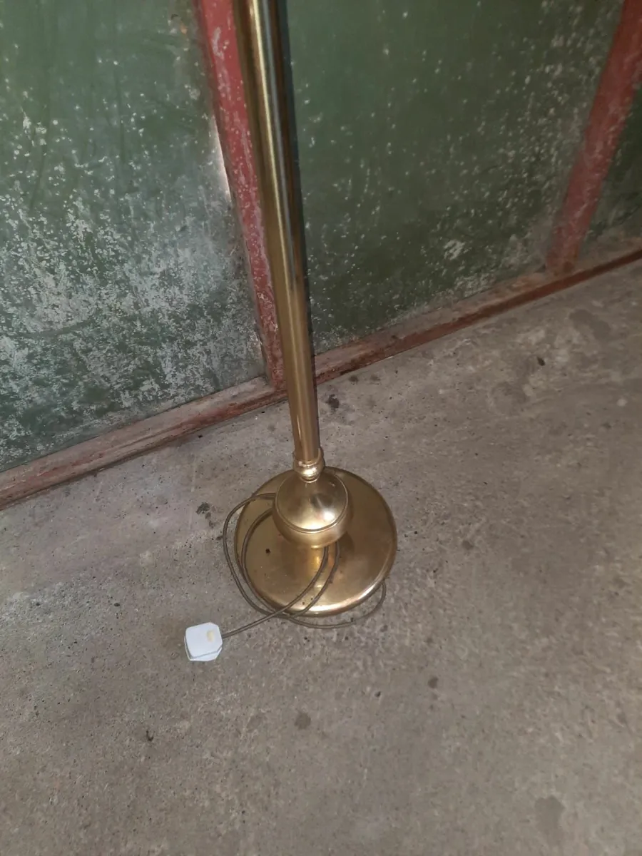 Antique lamp - Image 2
