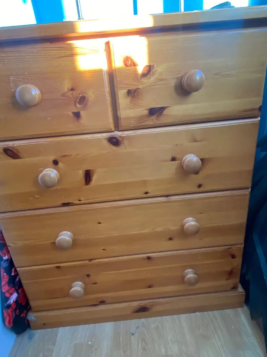 Chest of drawers - Image 1