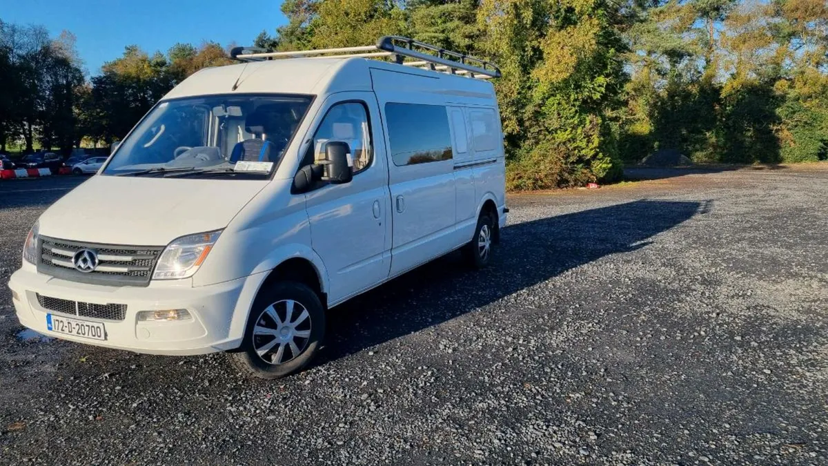 Ldv v80 van with side glass - Image 3