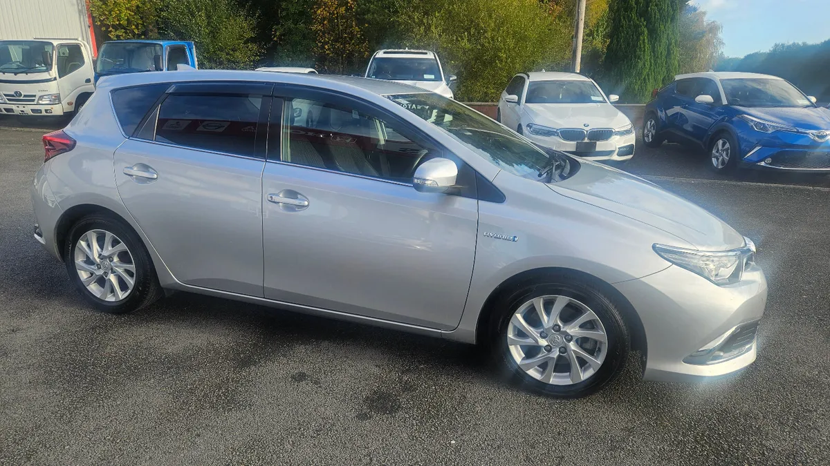 Toyota Auris 2018 - Image 1