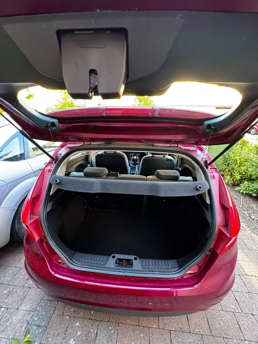 Ford Fiesta low mileage - Image 3