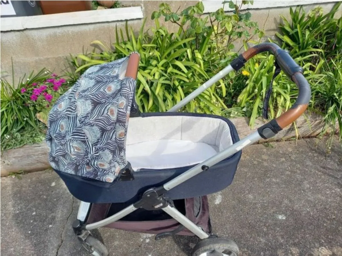 Mamas & Papas armadillo flip buggy + carry coat - Image 3
