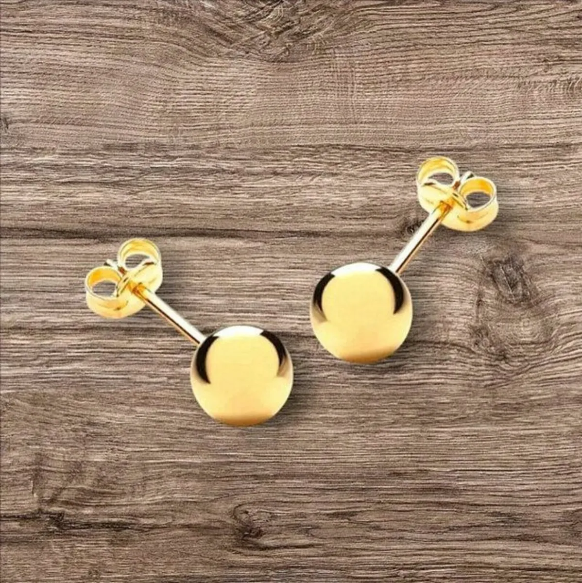 Vintage Unworn 9ct Gold Stud Earrings - Image 2