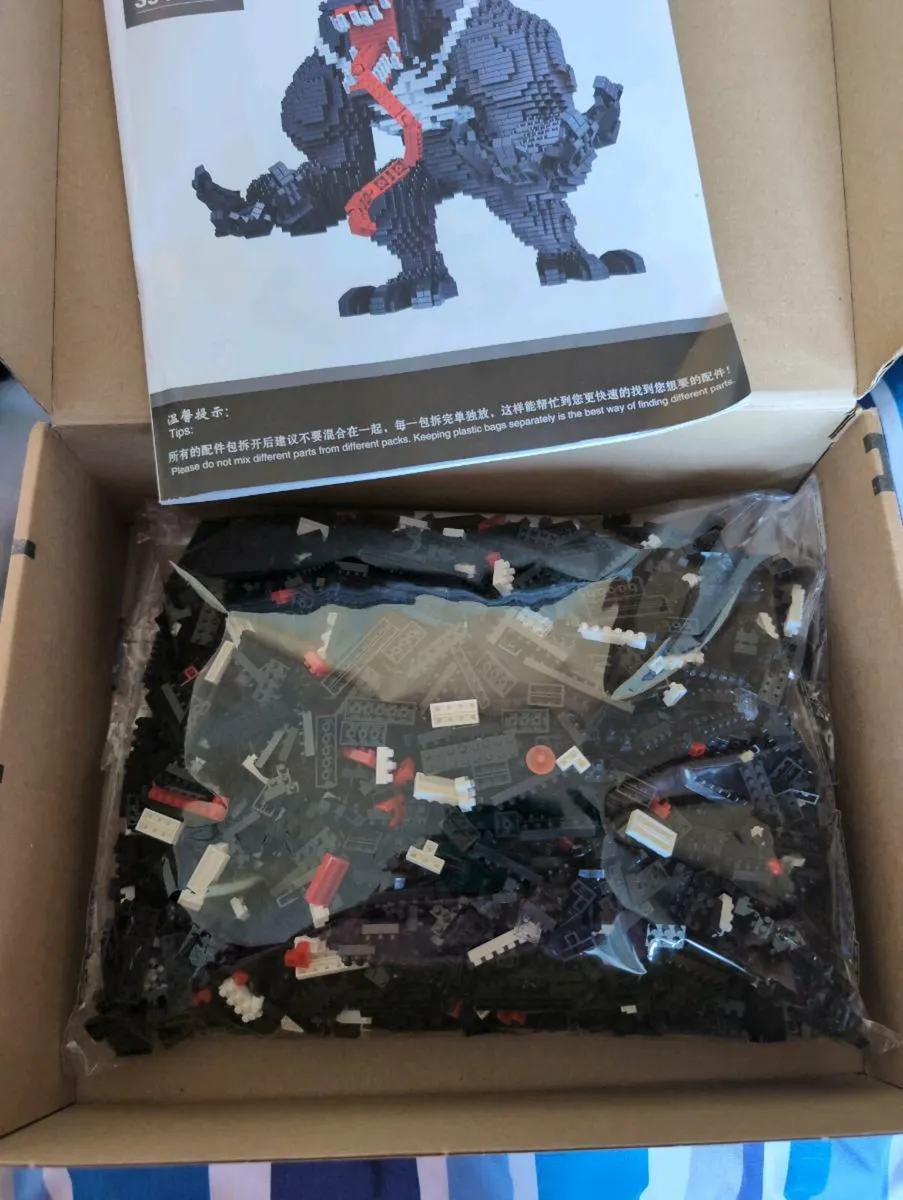 Venom Model Building for kids and adults - Image 4