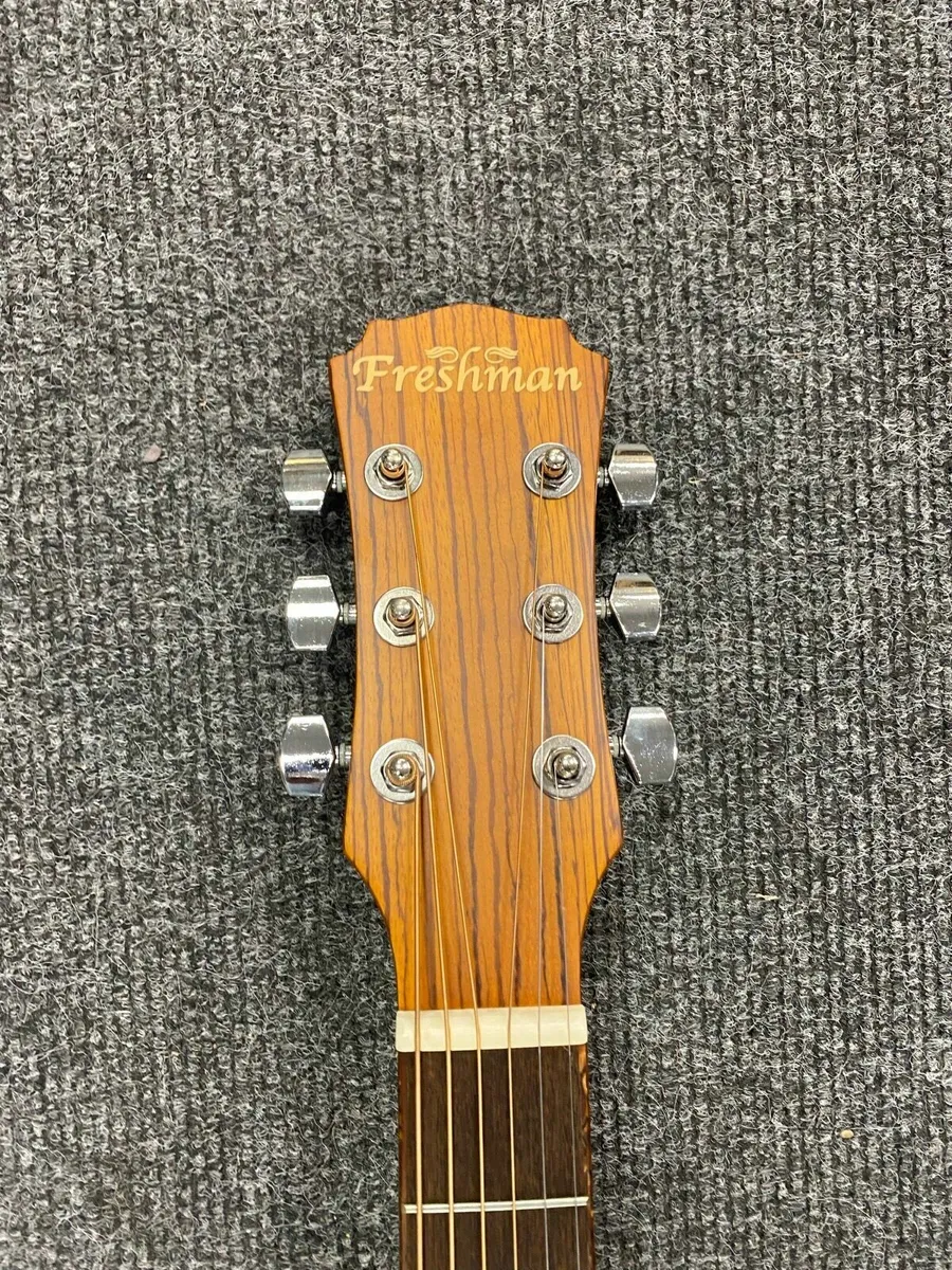 *NEW* Freshman Acoustic Guitar with Case - Image 3