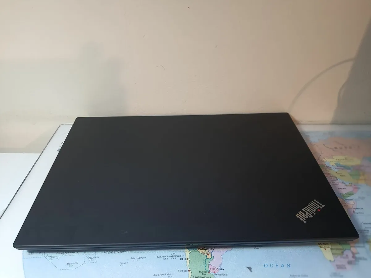 Lenovo ThinkPad T490 i5 8th gen 16/256GB SSD Quad - Image 2