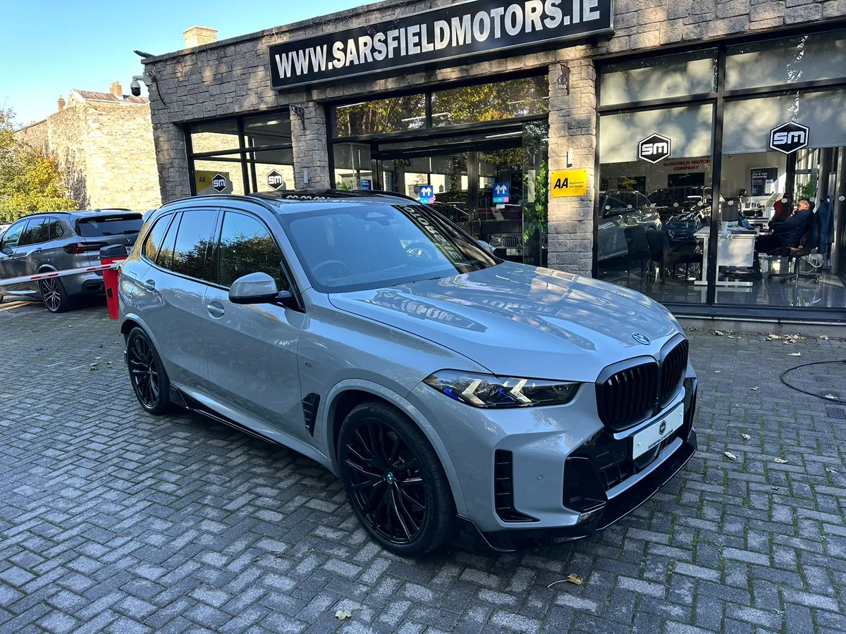 2025 BMW X5 50E M-SPORT AUTO.HUGE SPEC. - Image 2